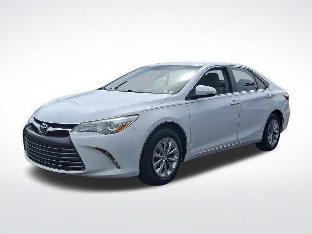 Used 2015 Toyota Camry LE FWD image 3