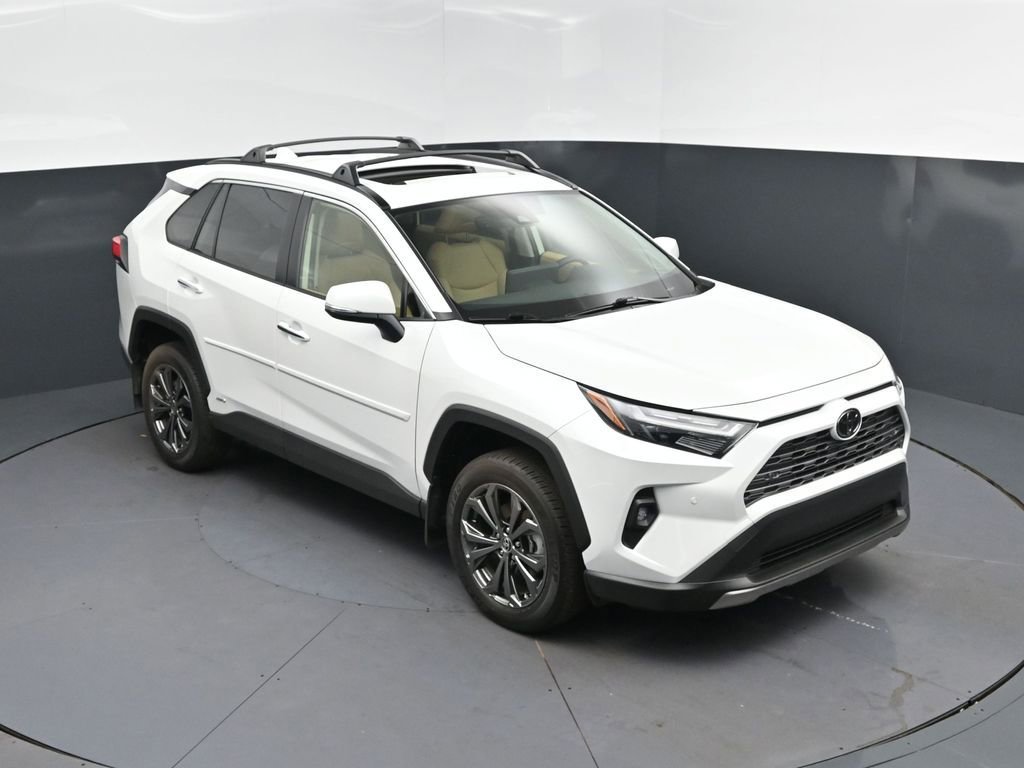 Used 2025 Toyota RAV4 Limited AWD/4WD image 36