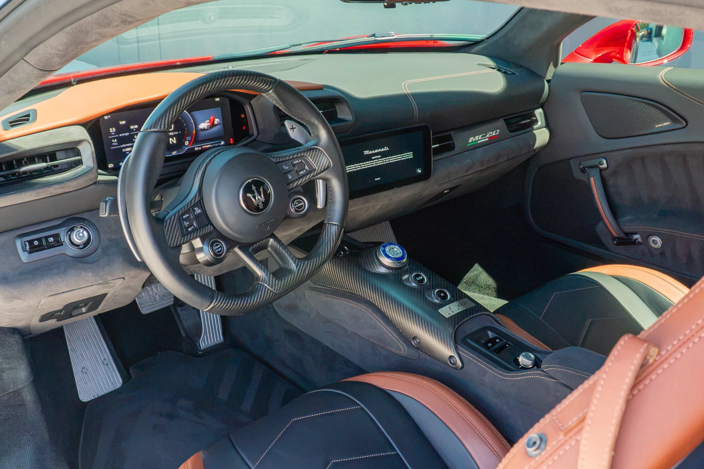 Used 2022 Maserati MC20 Coupe RWD image 13