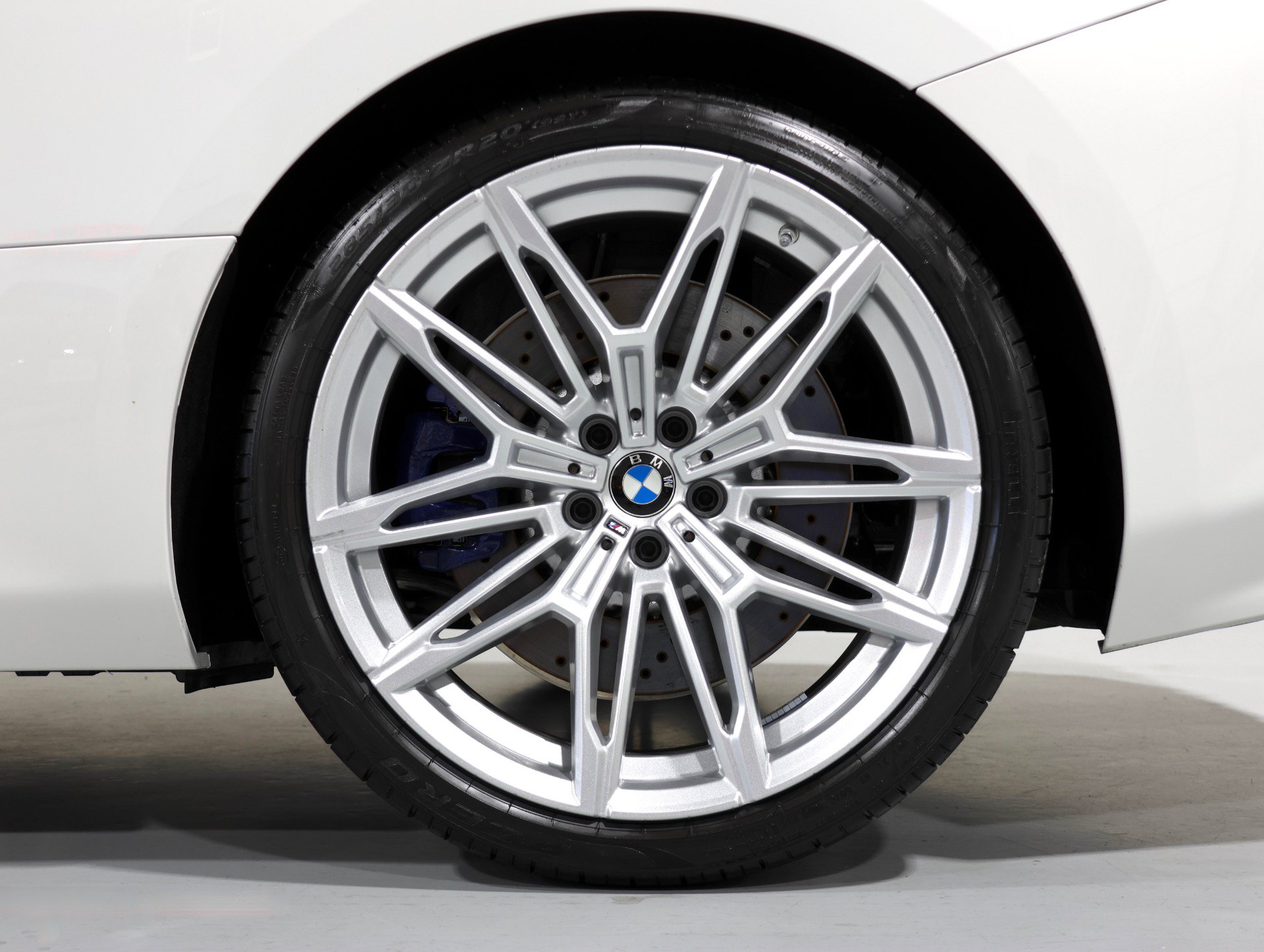 Used 2026 BMW M2 w/ Lighting Package RWD image 32