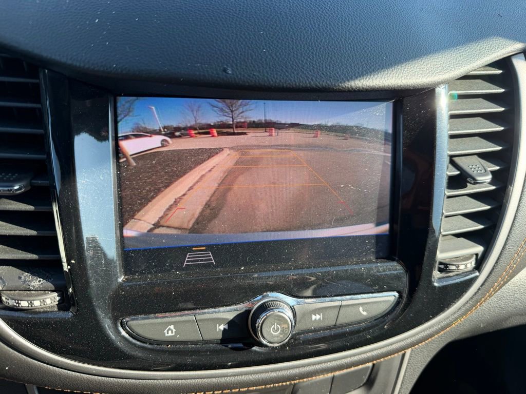 Used 2020 Chevrolet Trax LT w/ Driver Confidence Package FWD image 20