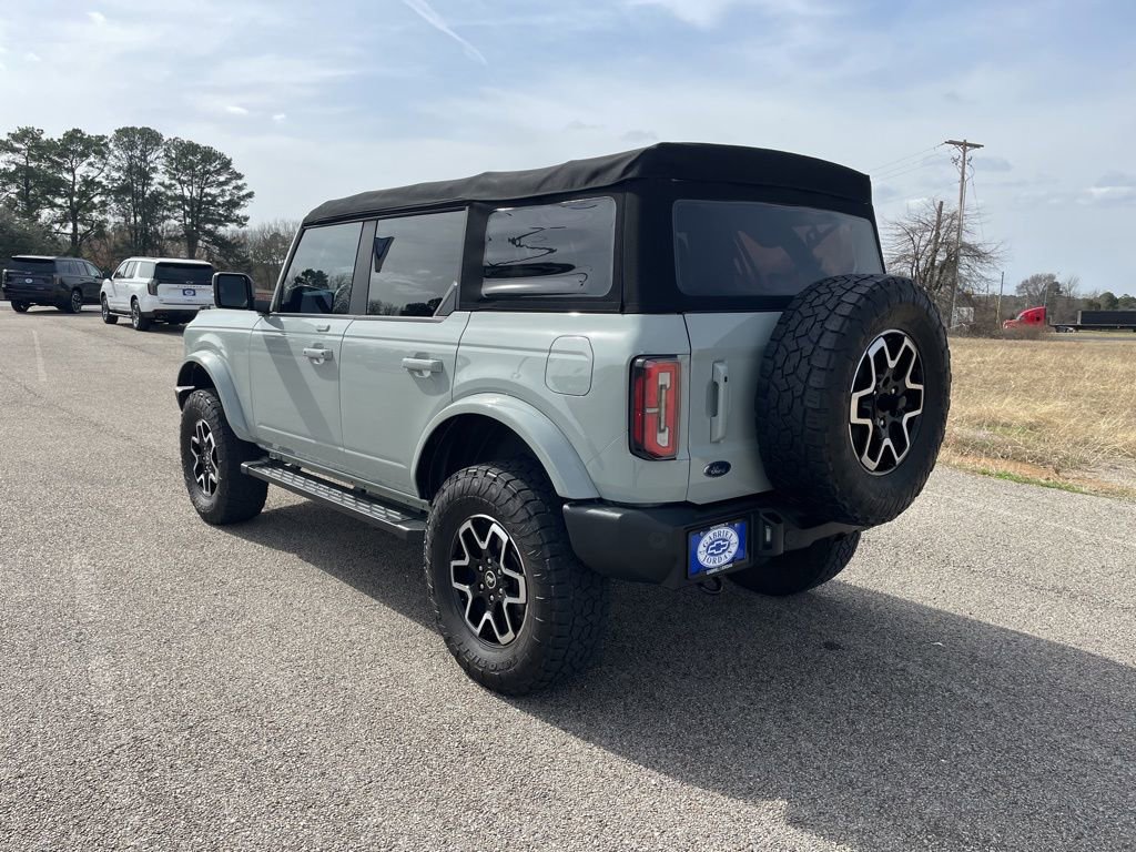 Used 2023 Ford Bronco Outer Banks image 3