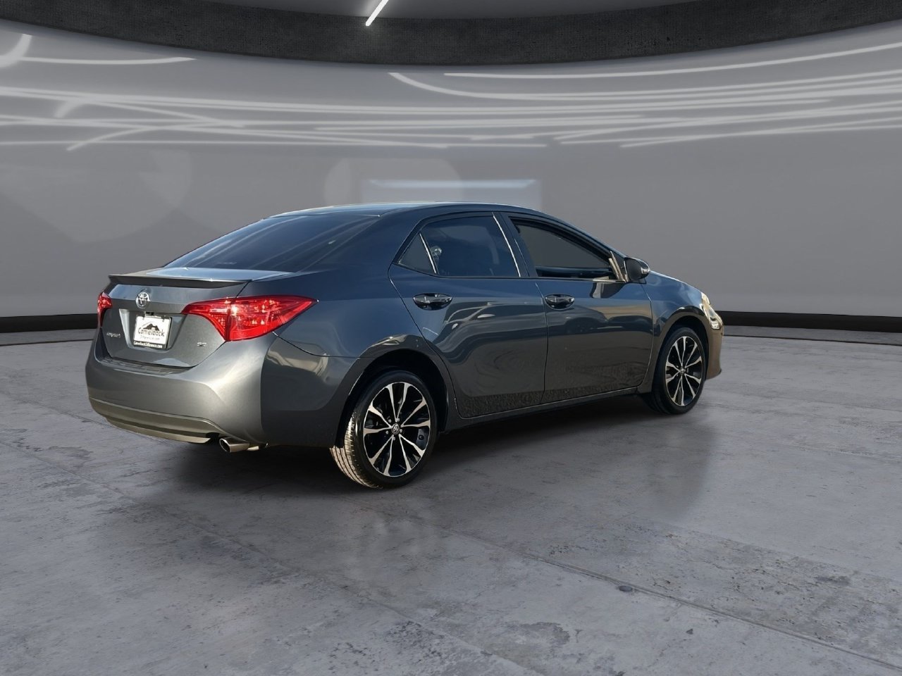 Used 2018 Toyota Corolla SE FWD image 5