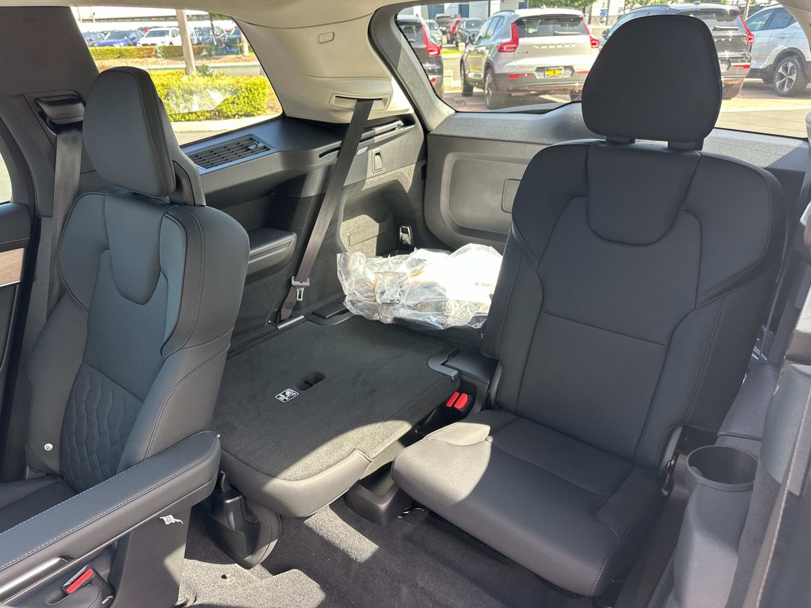 New 2026 Volvo XC90 T8 Plus image 17