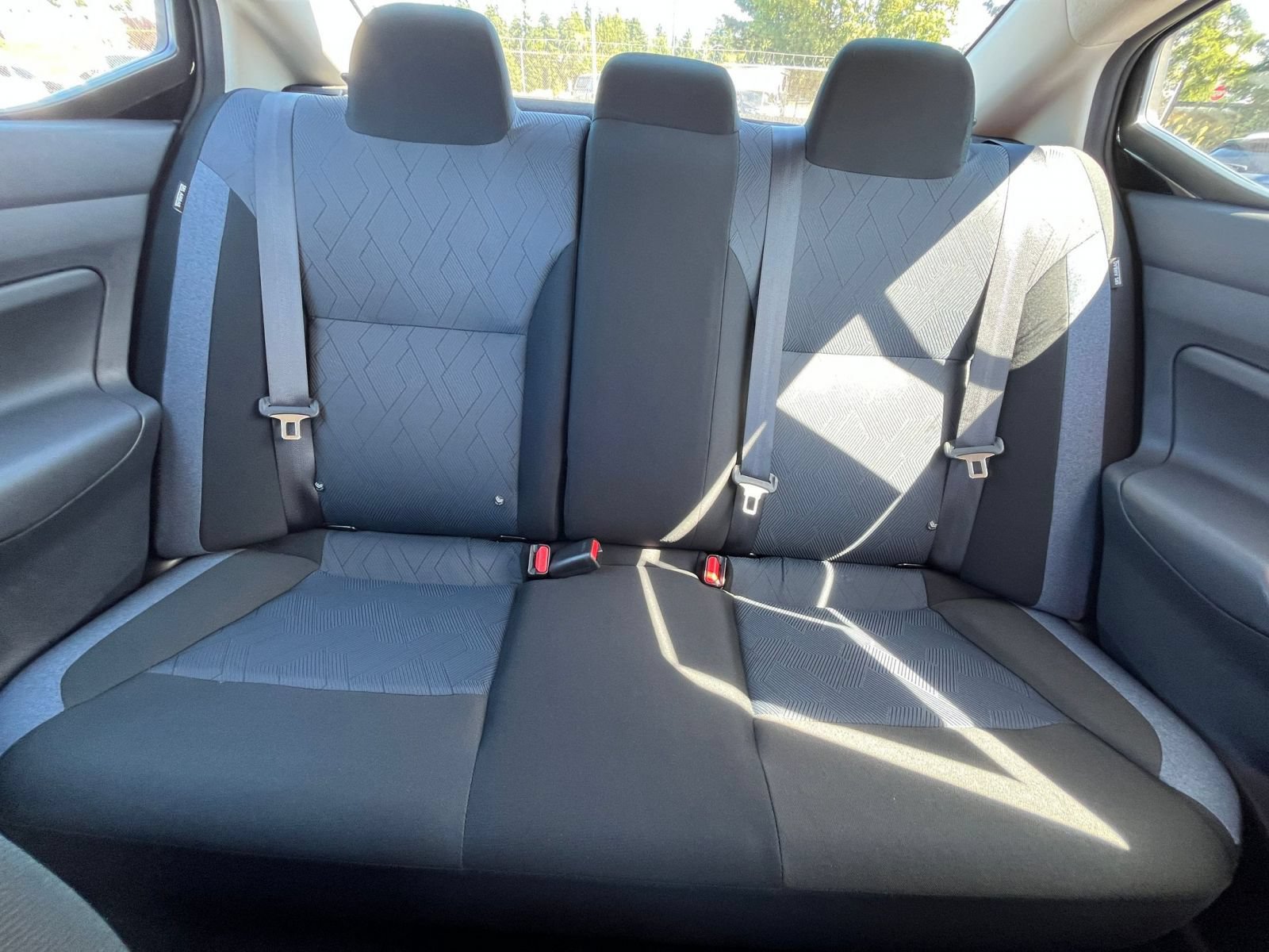 Used 2025 Nissan Versa SV FWD image 38