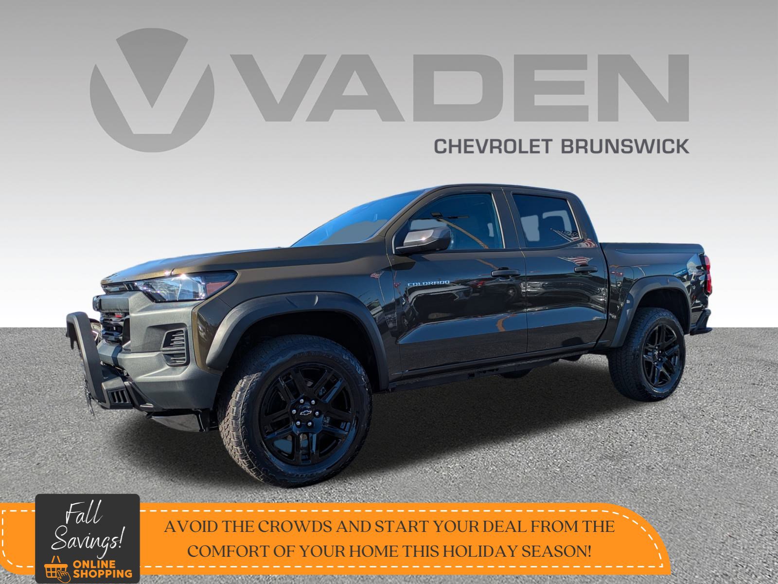 New 2025 Chevrolet Colorado Trail Boss w/ Off-Road Front Bumper Package
