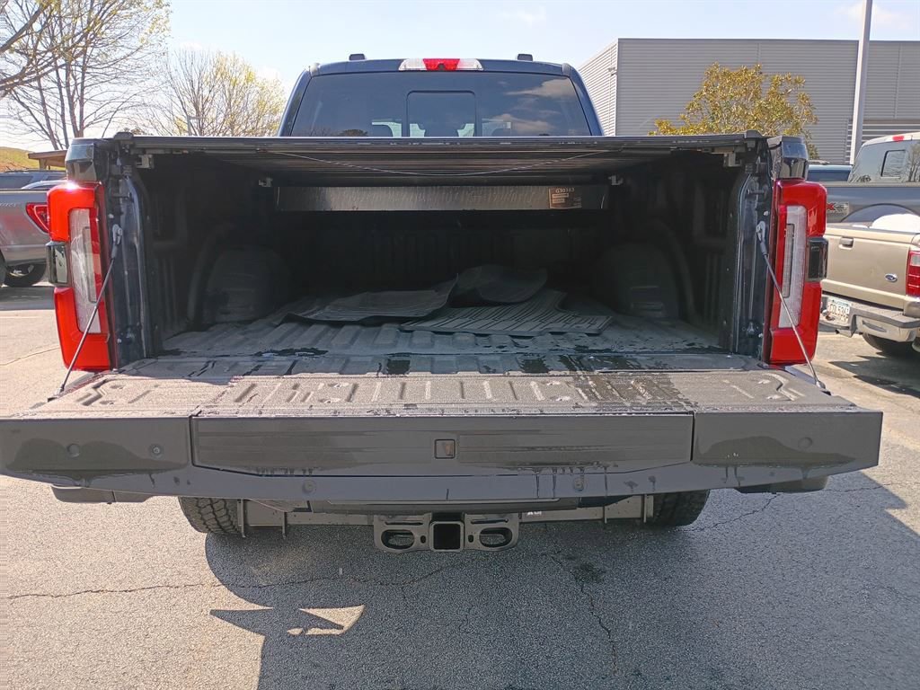 Used 2024 Ford F250 Platinum image 4