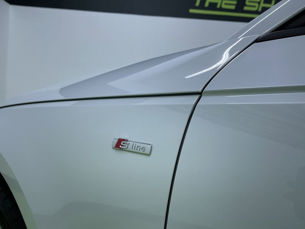 Used 2017 Audi A4 2.0T Ultra Premium w/ Convenience Package image 14