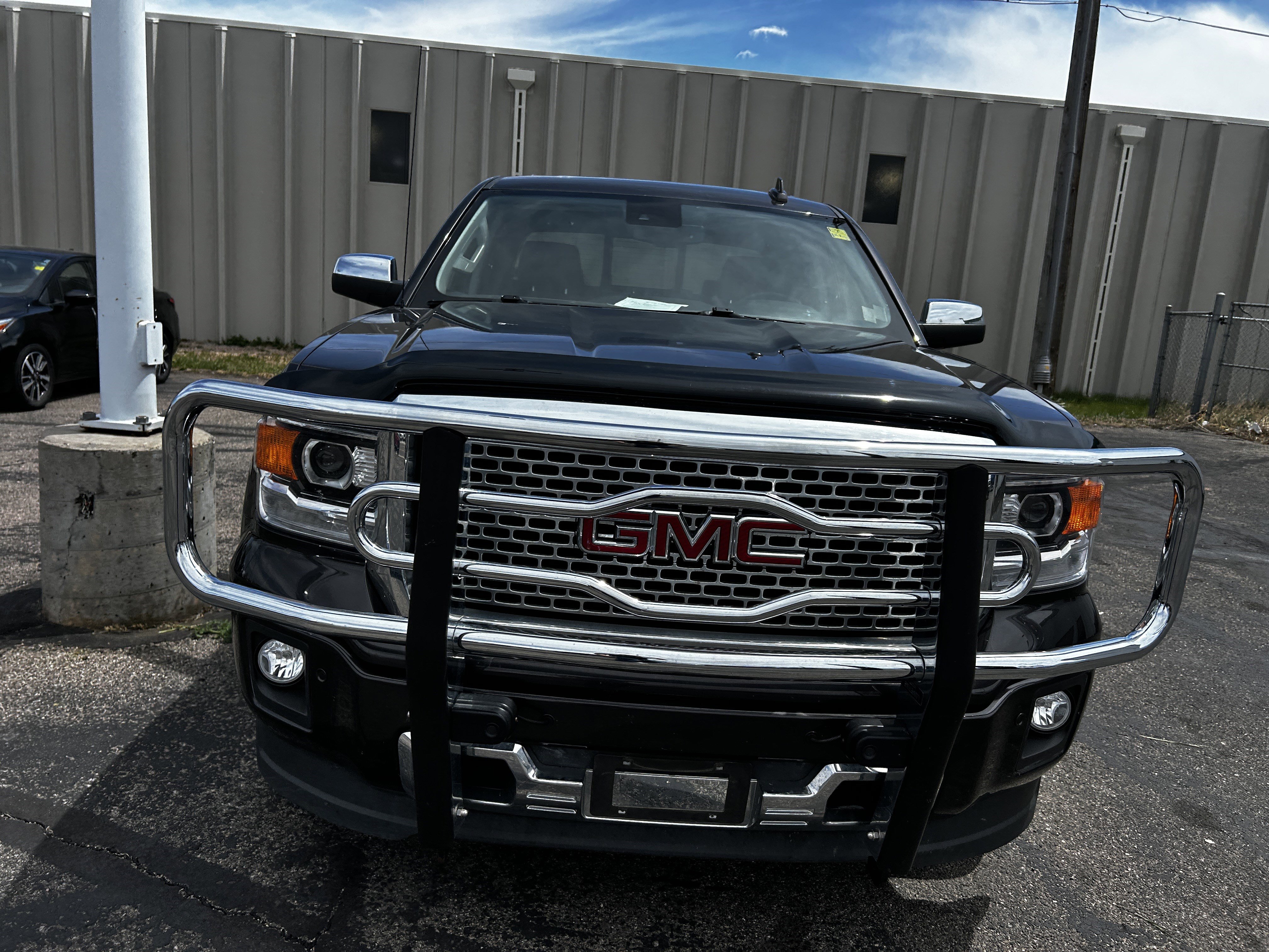 Used 2015 GMC Sierra 1500 Denali w/ Driver Alert Package AWD/4WD image 7