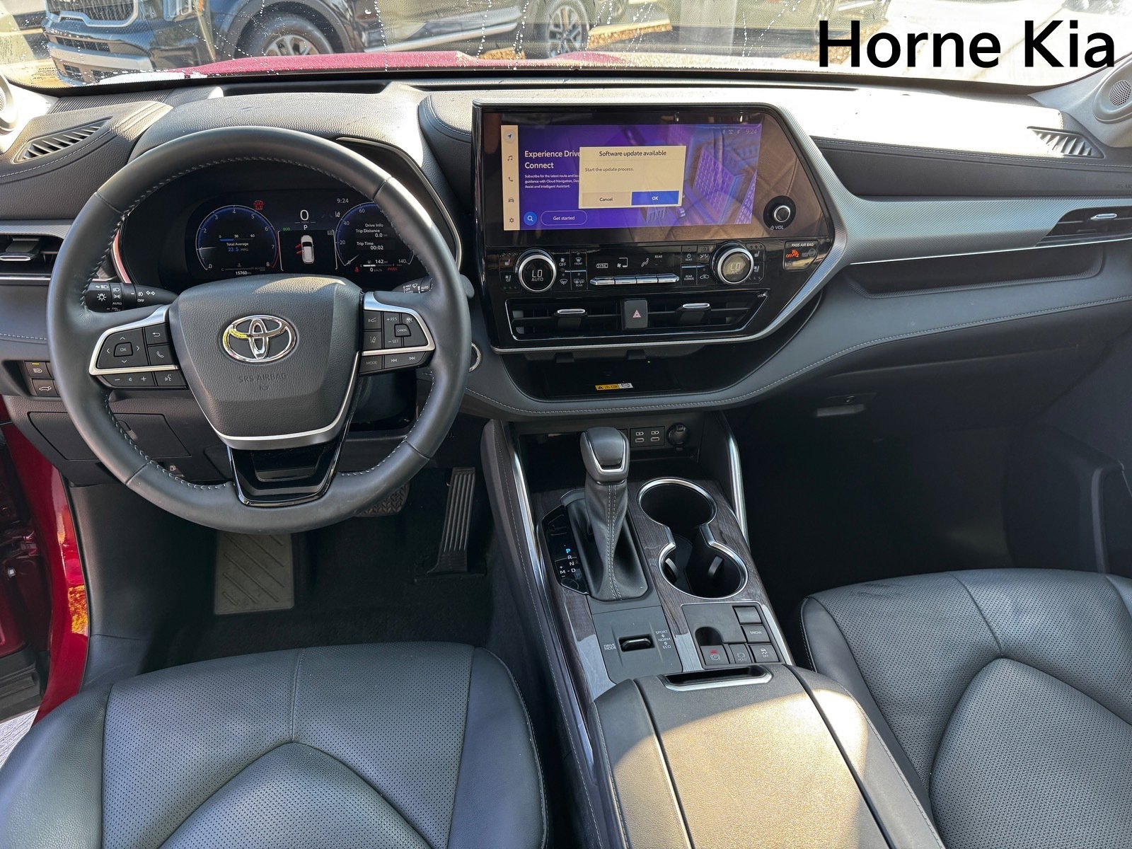 Used 2023 Toyota Highlander Platinum image 15