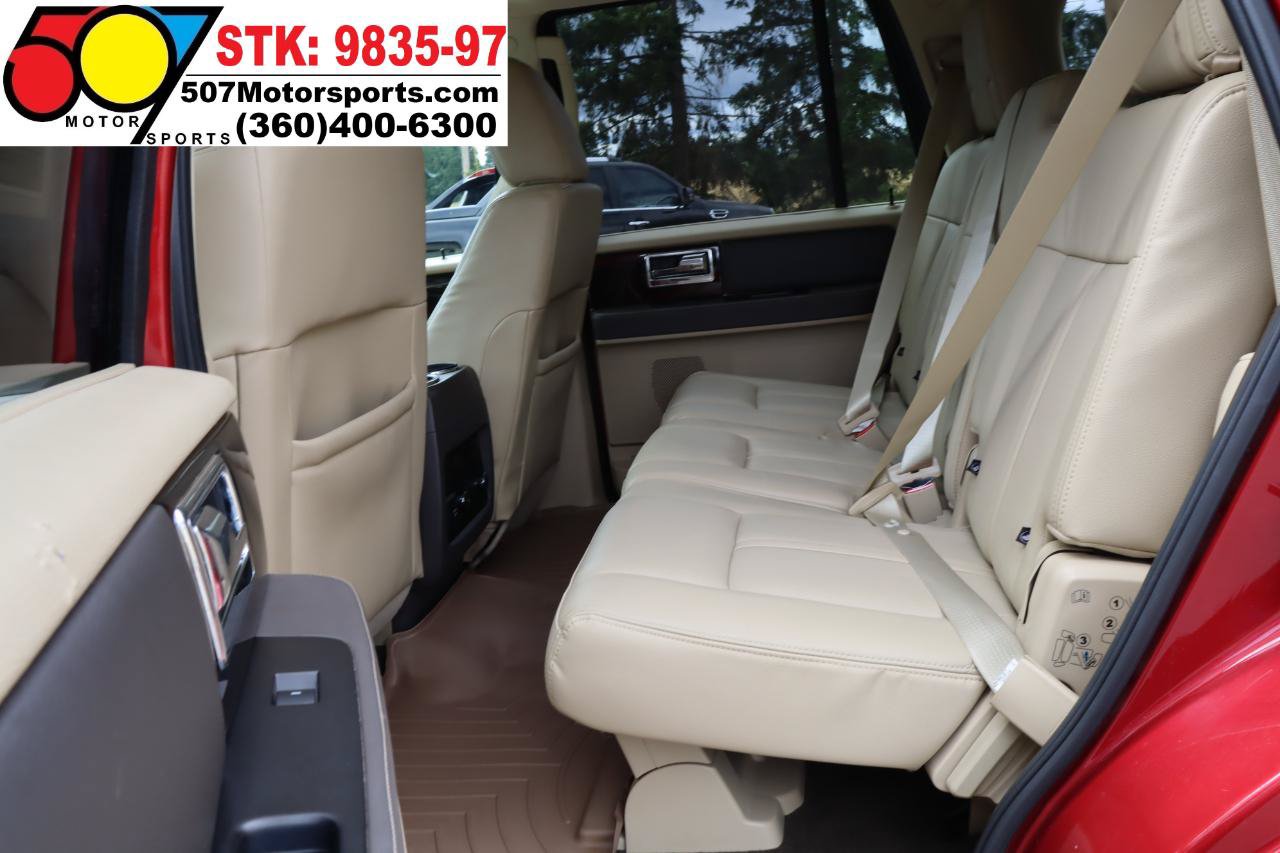 Used 2015 Lincoln Navigator 4WD w/ Equipment Group 101A Reserve image 14
