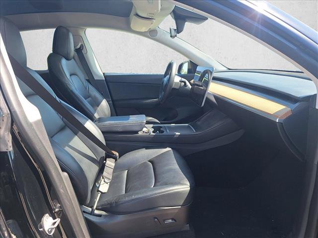 Used 2022 Tesla Model Y Performance AWD/4WD image 16