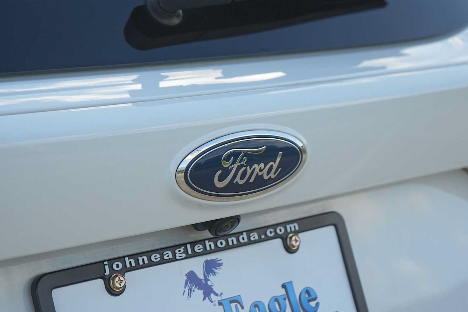 Used 2017 Ford Escape SE FWD image 8
