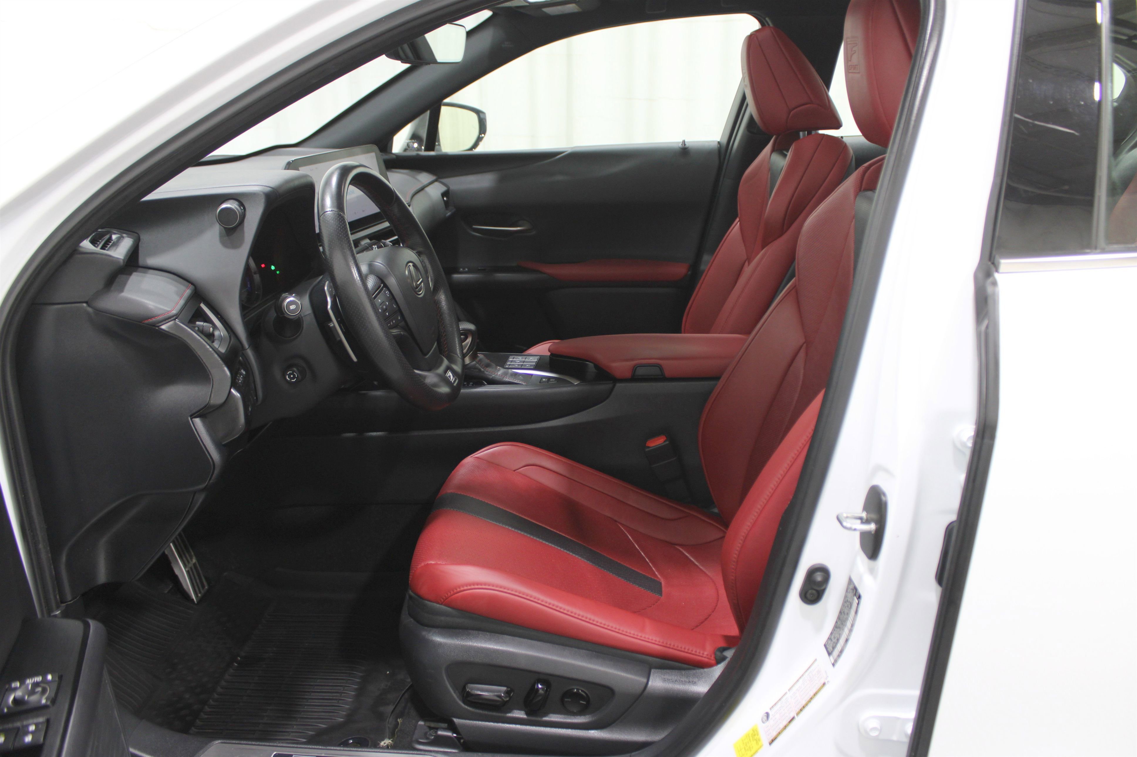 Used 2024 Lexus UX 250h F Sport image 3