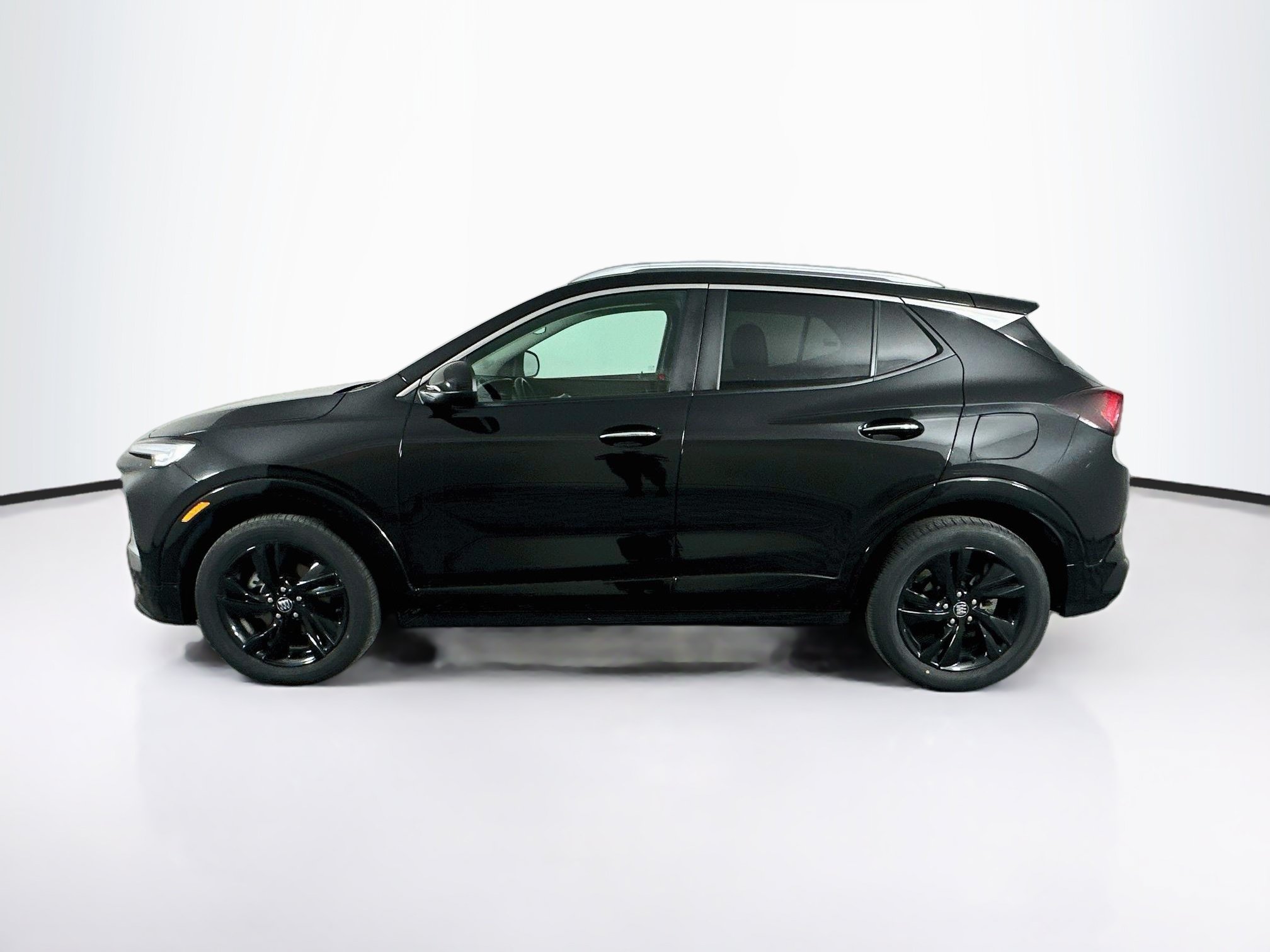 Used 2024 Buick Encore GX Sport Touring FWD image 4