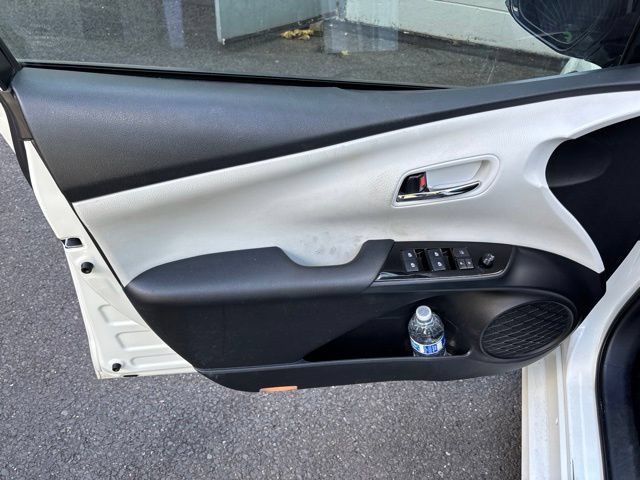 Used 2018 Toyota Prius Two w/ Prius Two Safety Plus Package FWD image 13