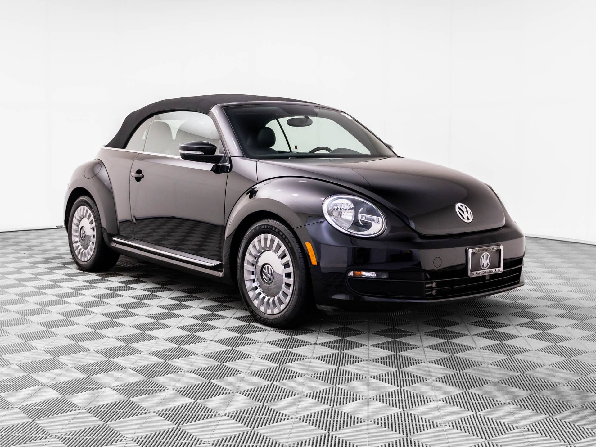 Used 2015 Volkswagen Beetle 1.8T FWD image 8