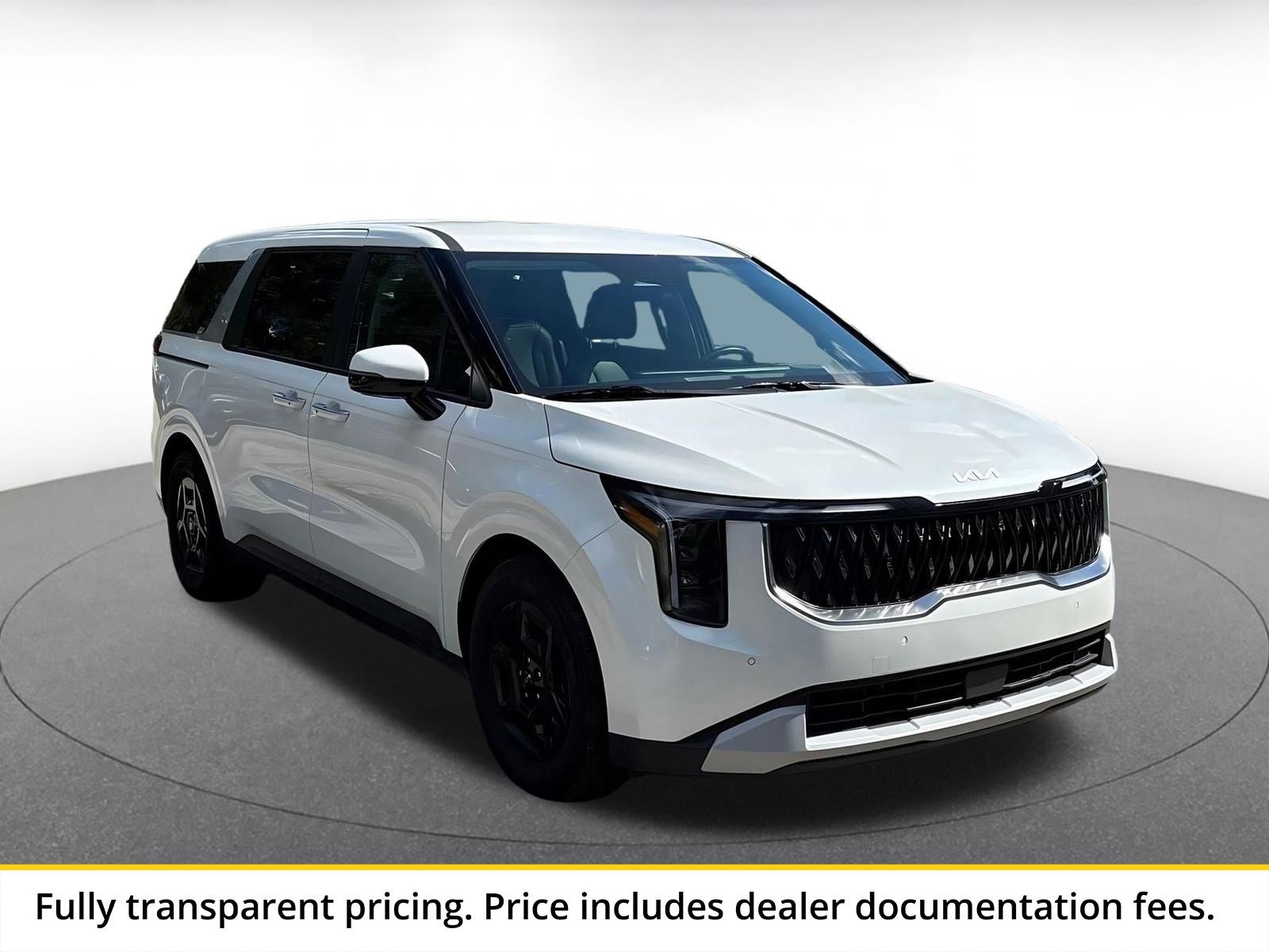 Used 2026 Kia Carnival FWD image 1