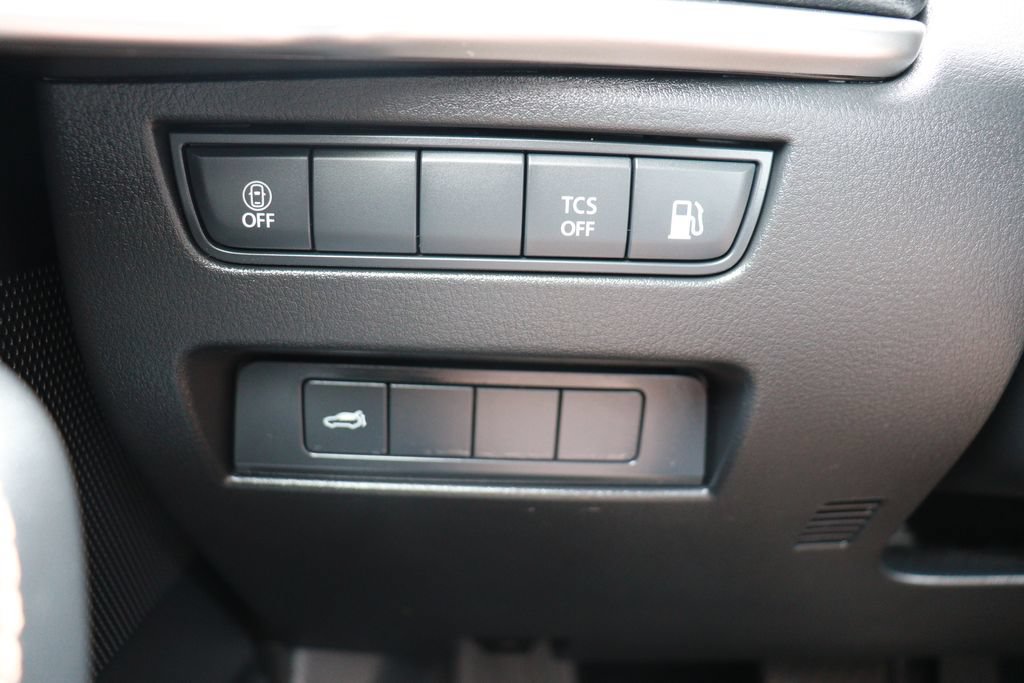 Used 2024 MAZDA CX-90 Plug-In Hybrid w/ Preferred AWD/4WD image 31