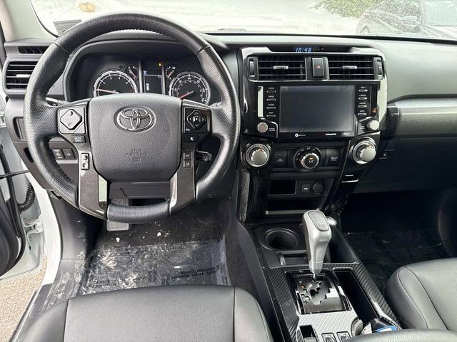 Used 2024 Toyota 4Runner TRD Off-Road Premium image 18