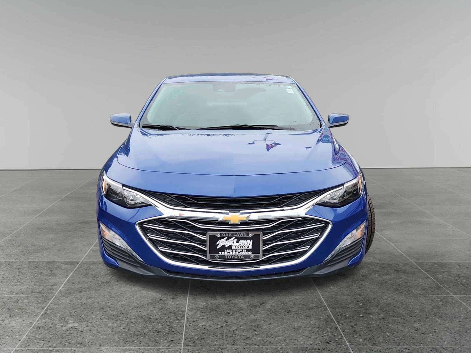 Used 2023 Chevrolet Malibu LT image 2