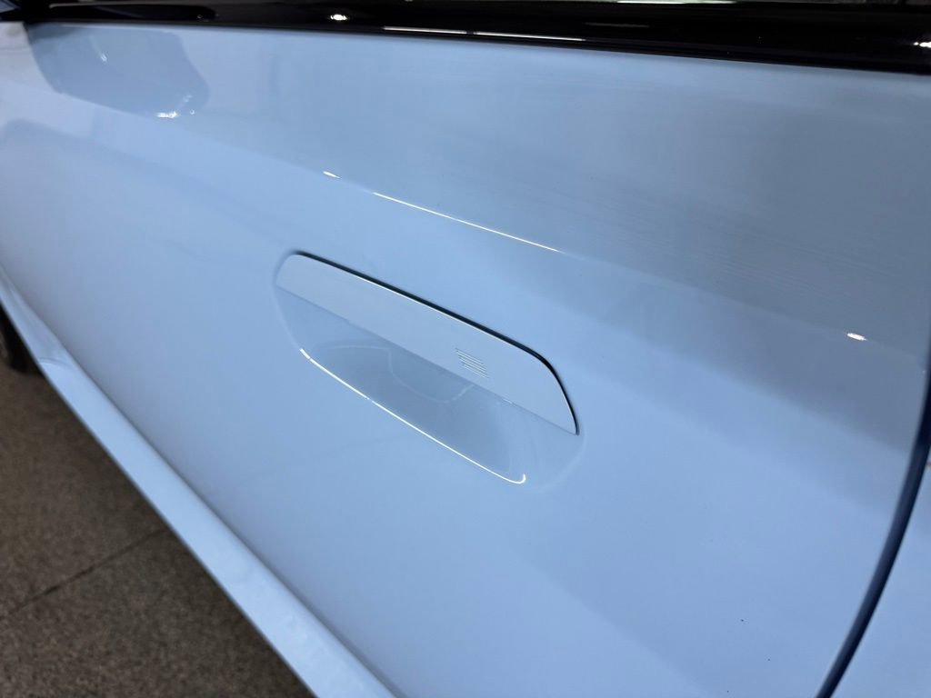 Used 2025 BMW M240i xDrive Coupe image 17