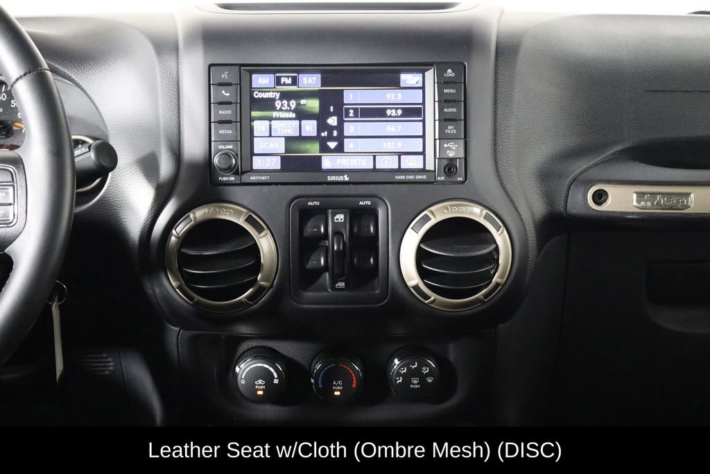 Used 2017 Jeep Wrangler Unlimited Sahara image 25