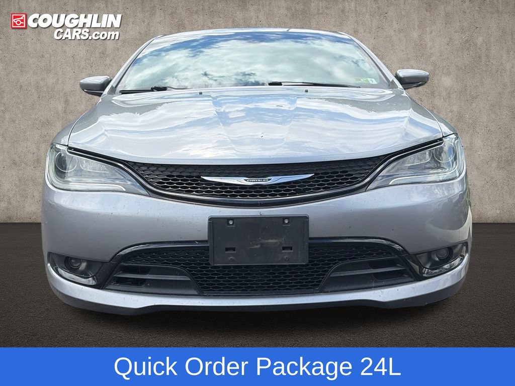 Used 2016 Chrysler 200 S w/ Comfort Group FWD image 3