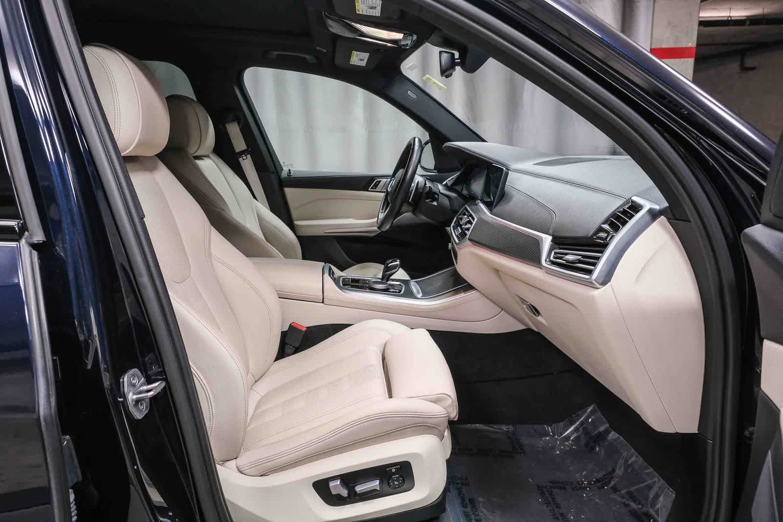 Used 2022 BMW X5 sDrive40i w/ M Sport Package RWD image 13