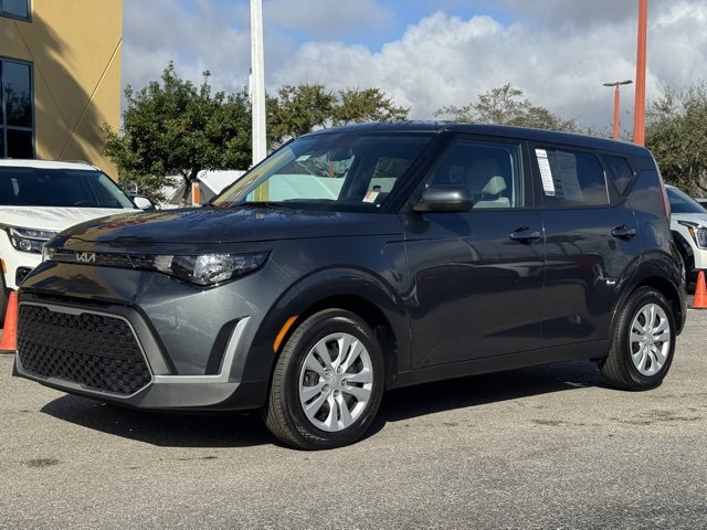 Certified 2023 Kia Soul LX image 2