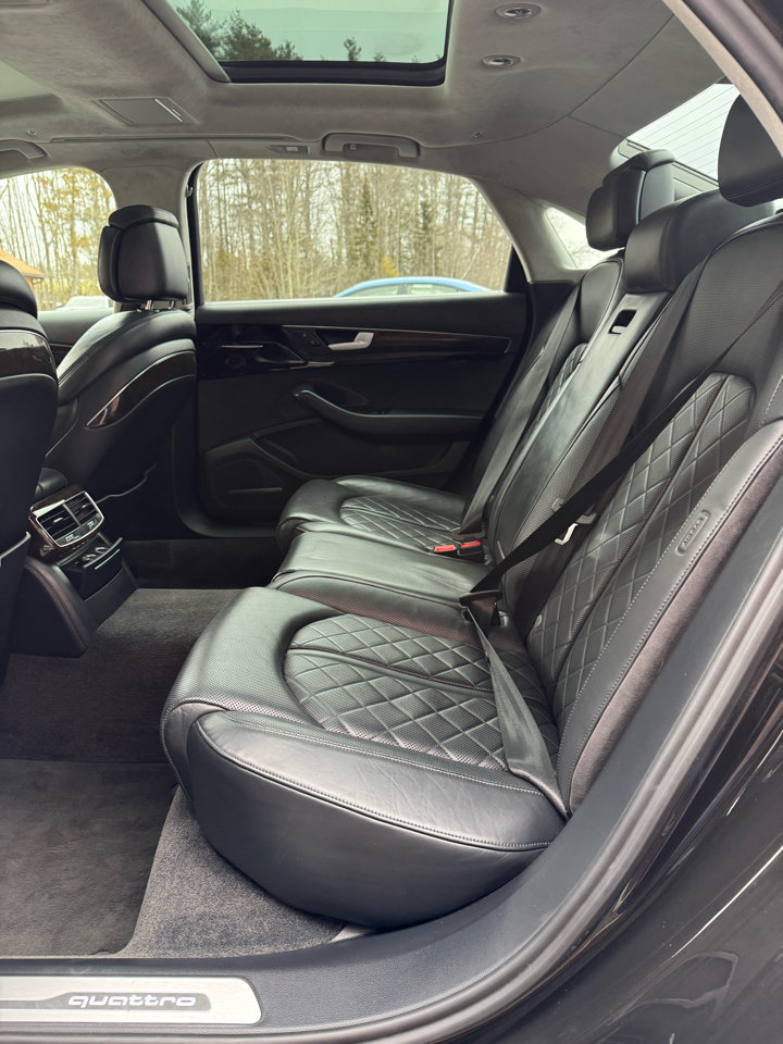 Used 2017 Audi A8 L 4.0T image 17