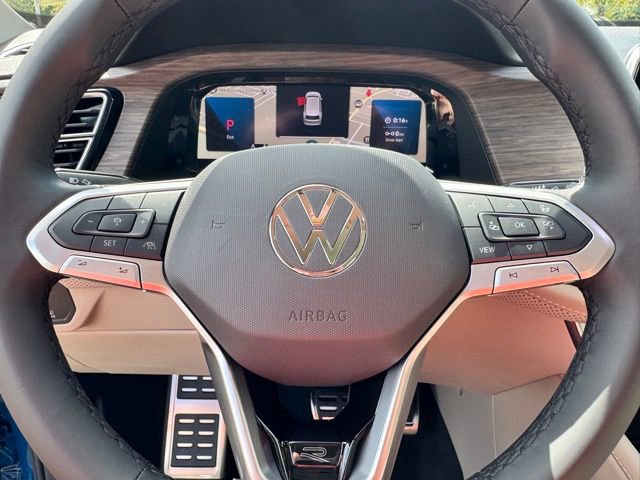 New 2026 Volkswagen Atlas SEL Premium R-Line AWD/4WD image 17