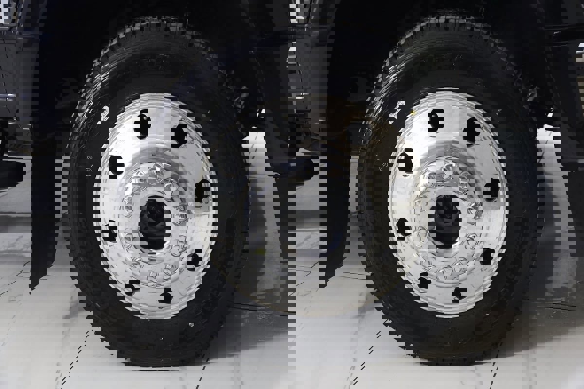 Used 2023 Ford F450 XLT w/ FX4 Off-Road Package image 13