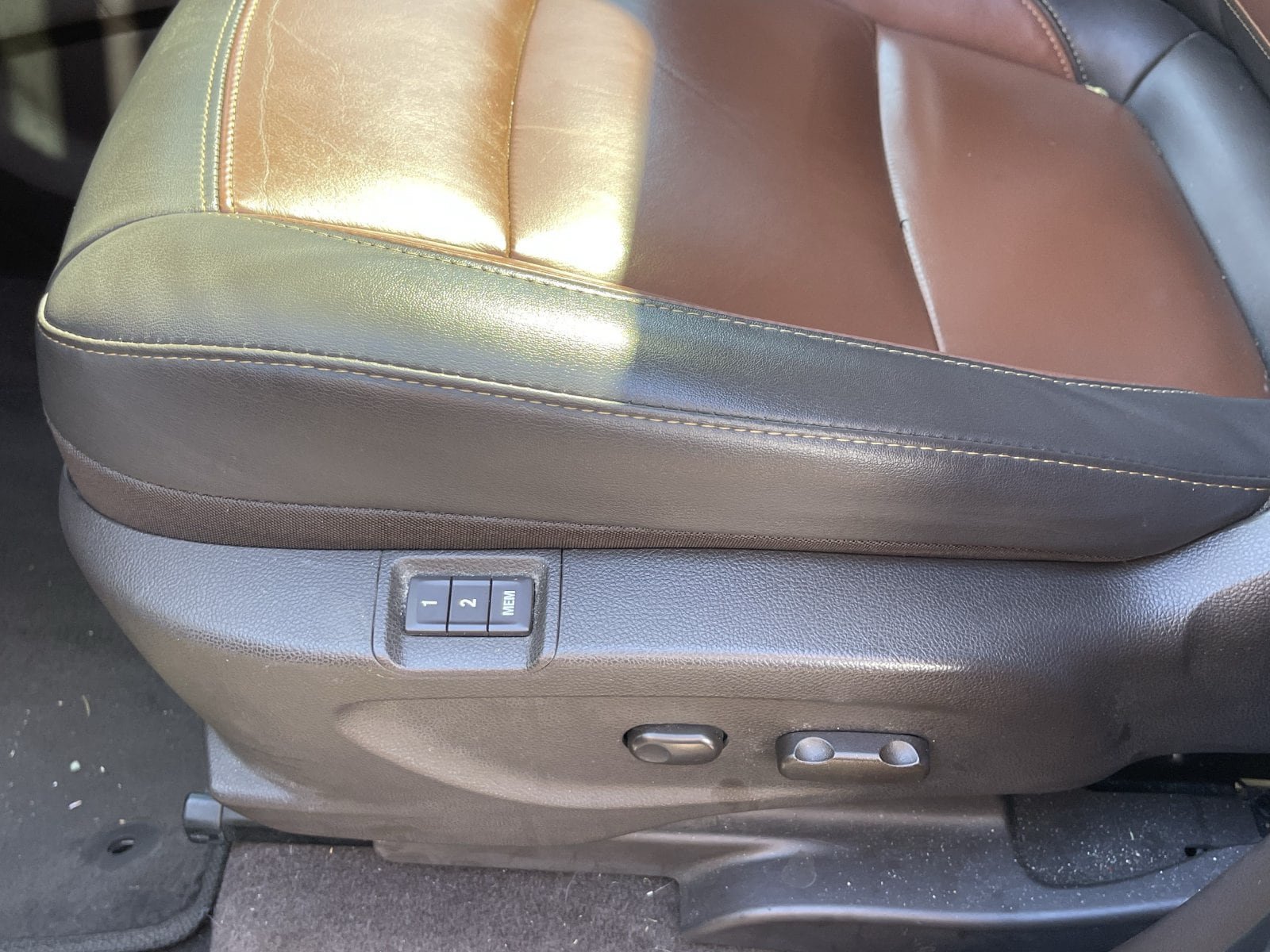 Used 2013 Buick Encore Leather FWD image 13