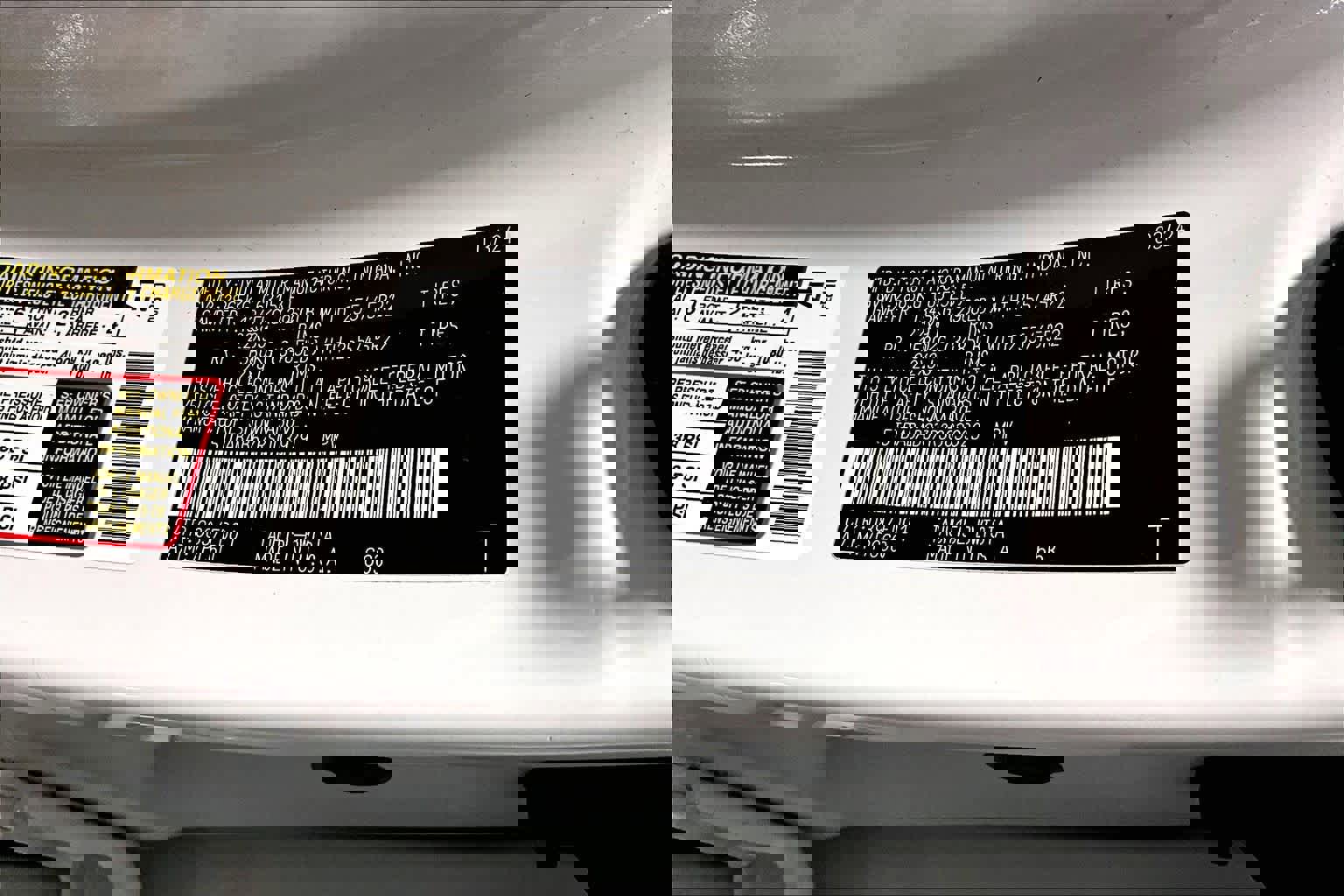 Used 2024 Lexus TX 500h AWD w/ Technology Package image 37