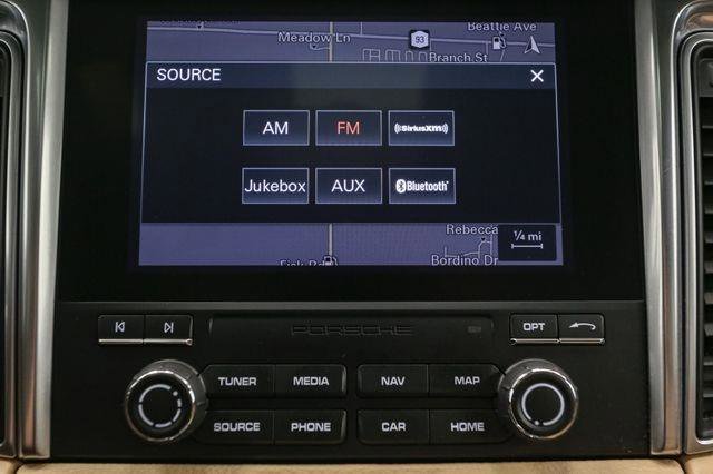 Used 2018 Porsche Macan Turbo image 28