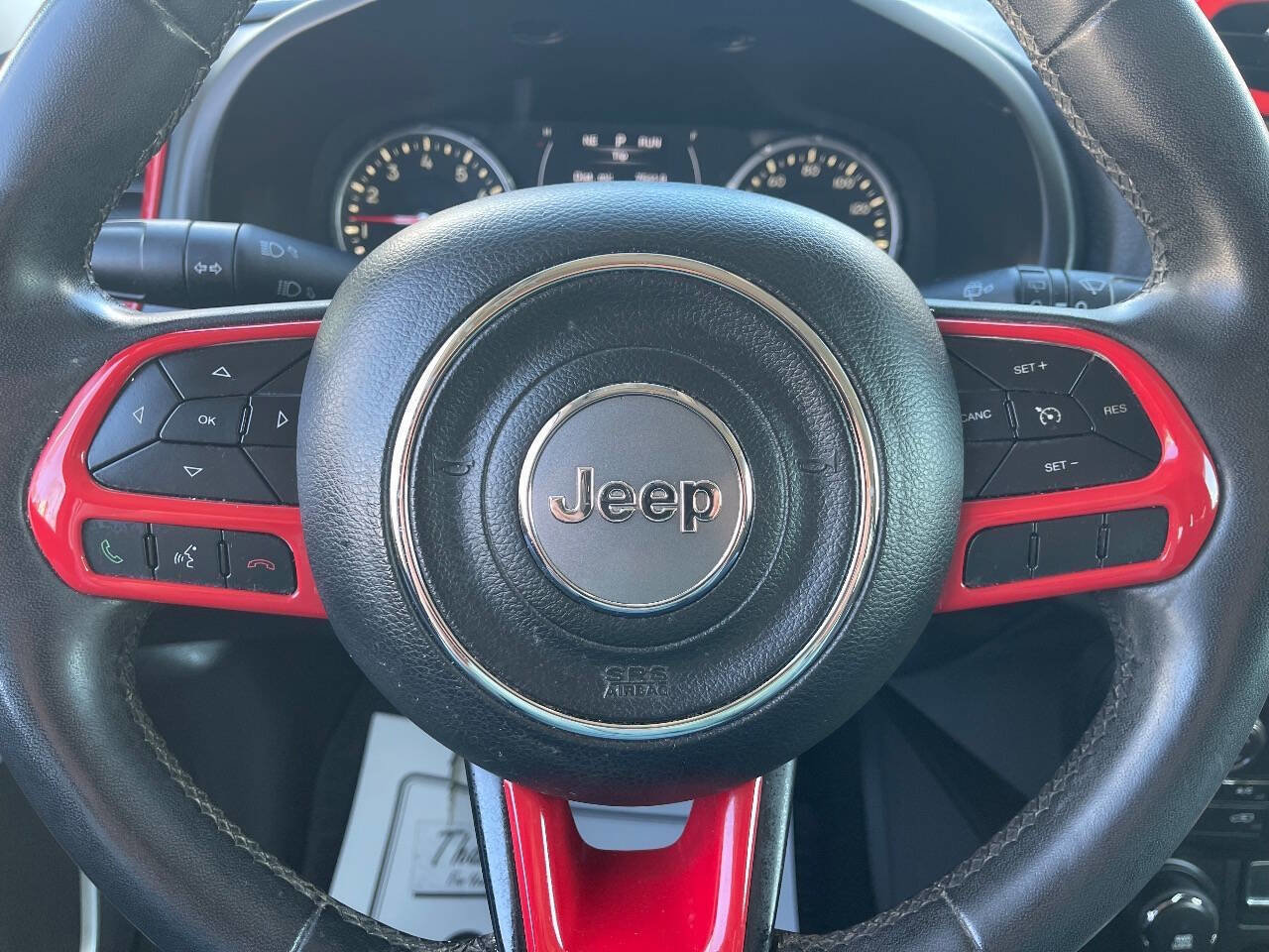 Used 2018 Jeep Renegade Latitude image 18