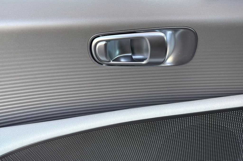 Used 2023 Hyundai Ioniq 6 SEL image 8