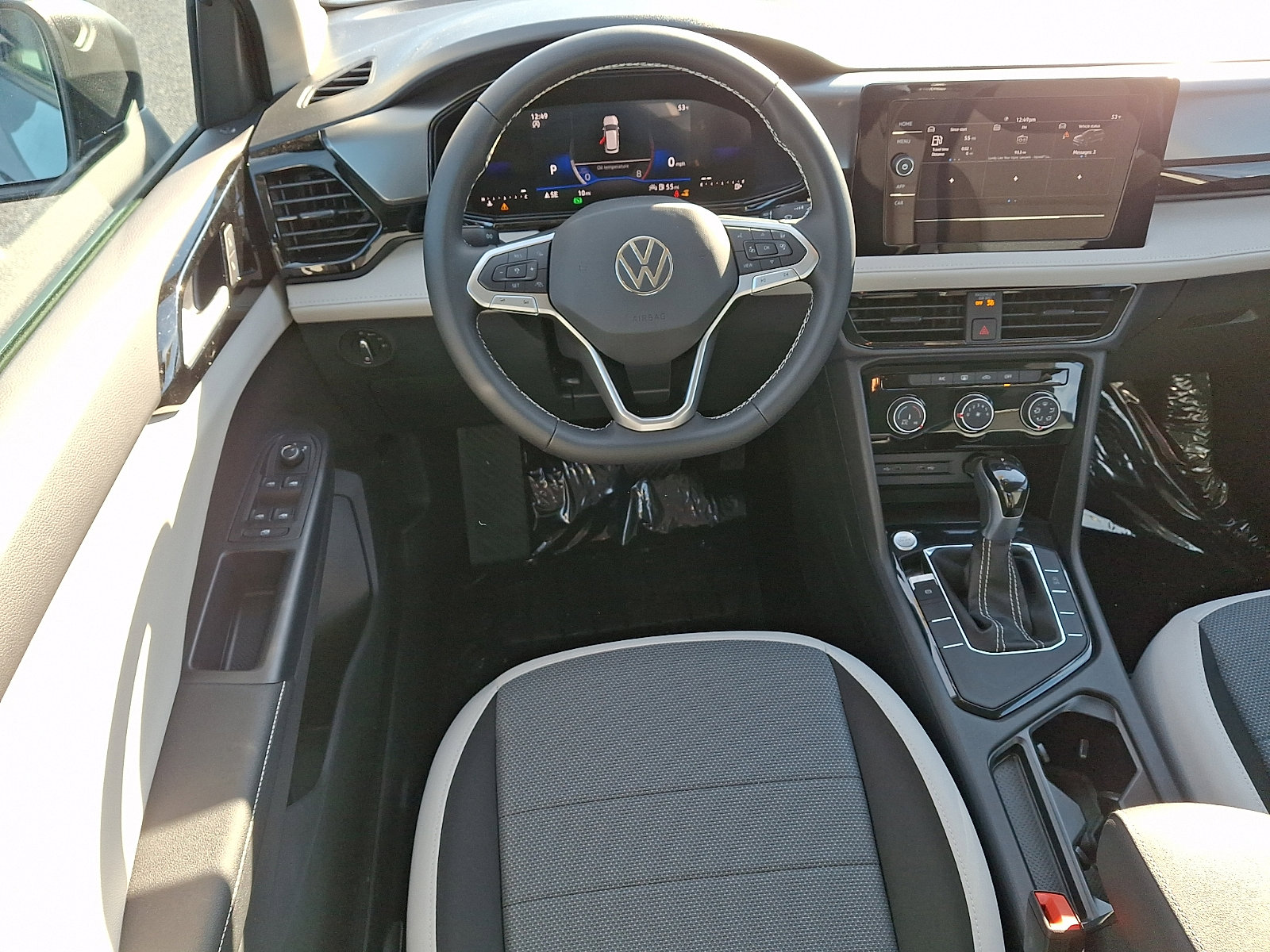 New 2026 Volkswagen Taos S image 7