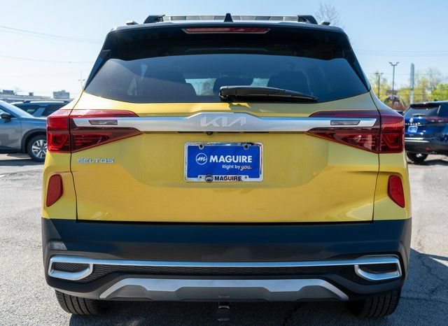 Used 2023 Kia Seltos S w/ Navigation Package AWD/4WD image 7