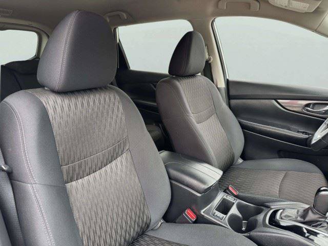 Used 2019 Nissan Rogue SV FWD image 56