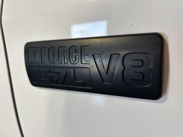 Used 2021 Toyota Tundra 4x4 CrewMax image 29