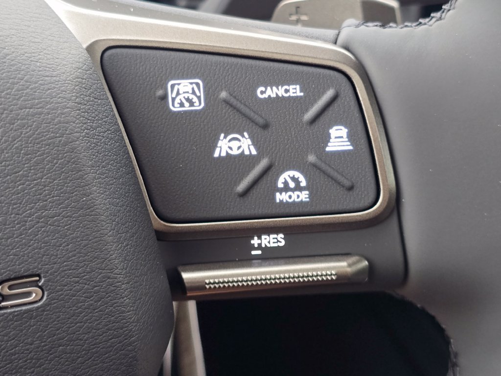 New 2026 Lexus ES 350h AWD w/ Convenience Package image 22
