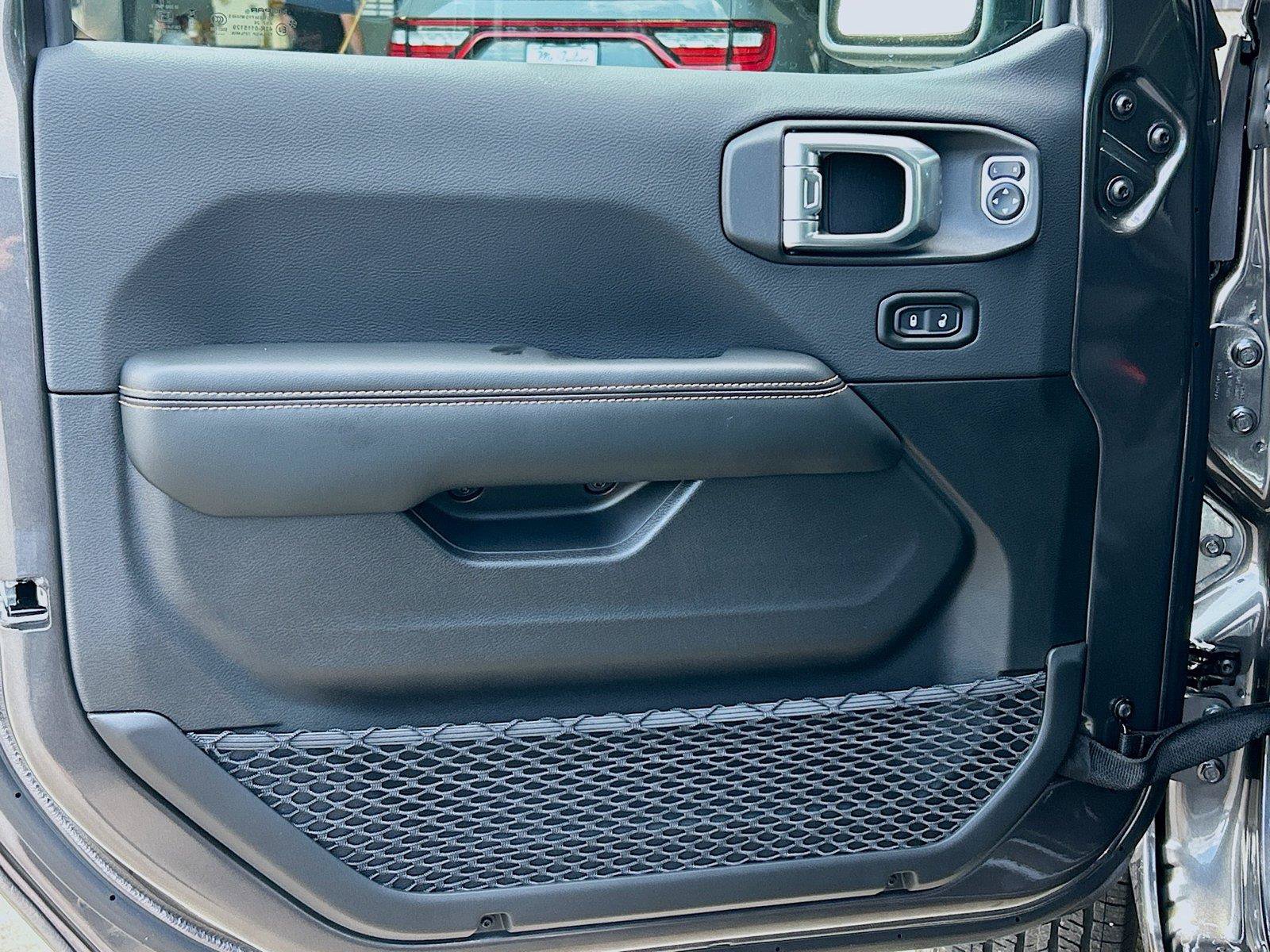 New 2026 Jeep Gladiator Sport AWD/4WD image 21