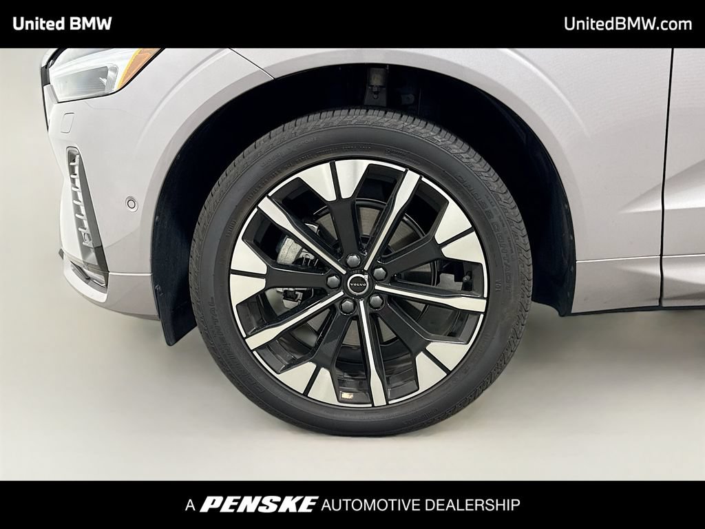 Used 2026 Volvo XC60 B5 Plus w/ Protection Package Premier AWD/4WD image 2