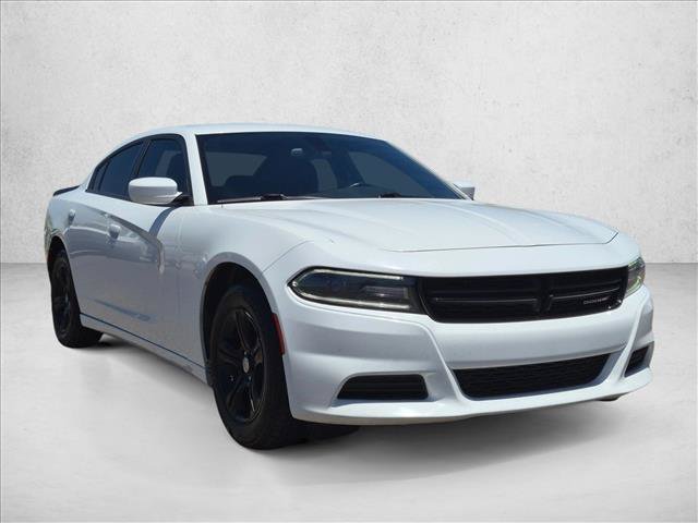 Used 2018 Dodge Charger SXT RWD image 3