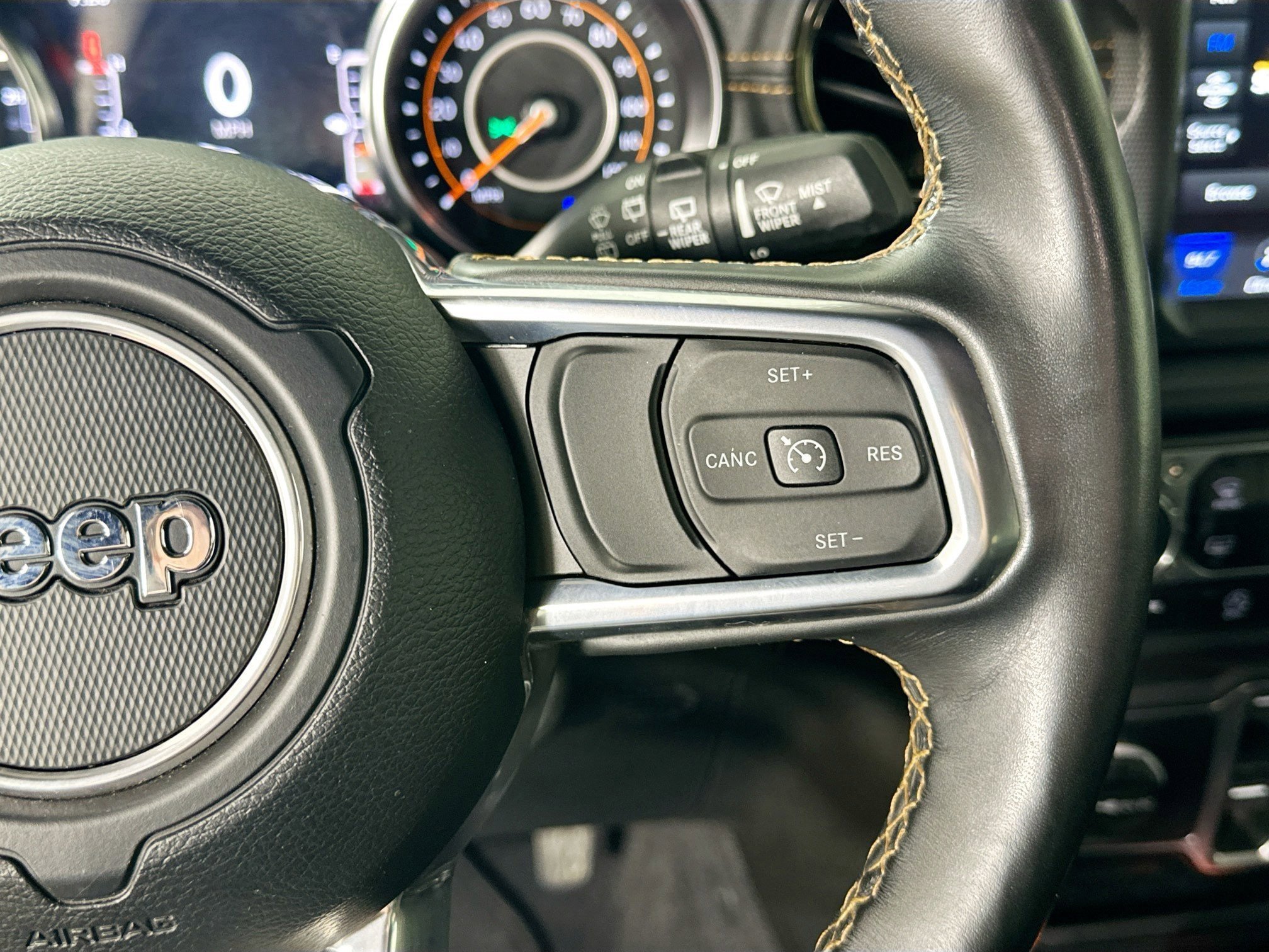 Used 2022 Jeep Wrangler Unlimited Sahara AWD/4WD image 13