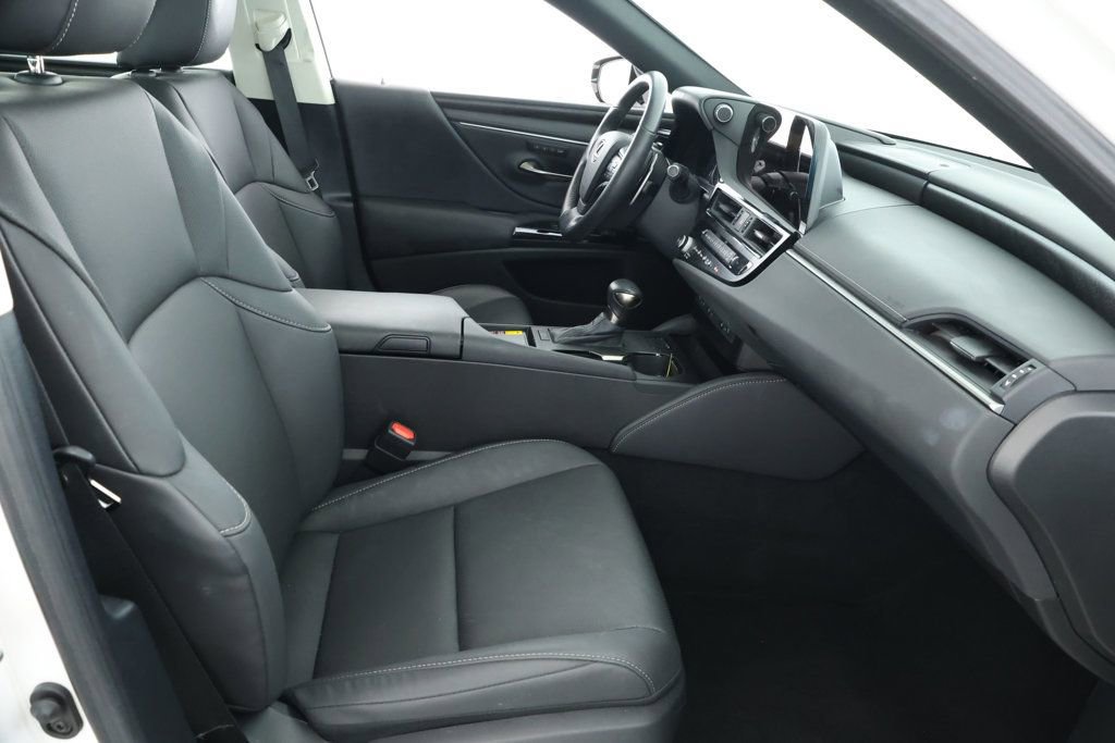 Used 2024 Lexus ES 350 w/ Premium Package image 20