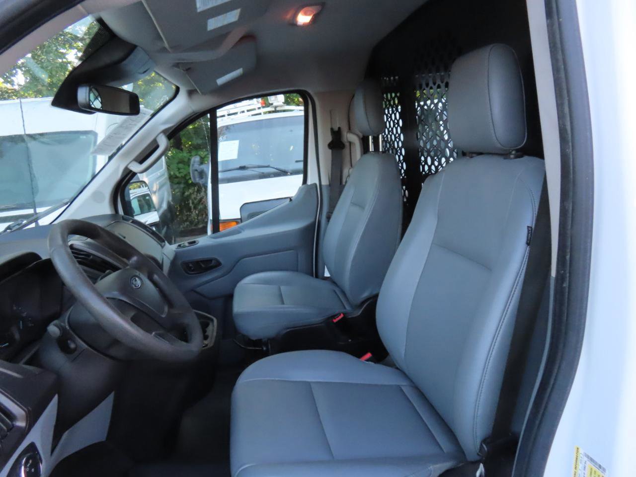 Used 2019 Ford Transit 250 130 Low Roof RWD image 20