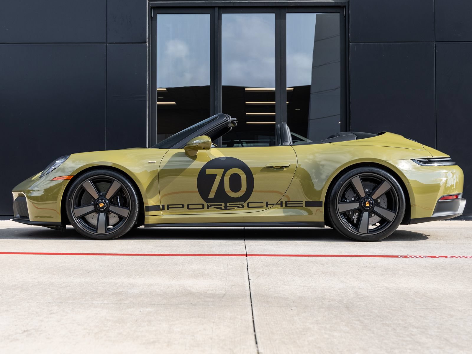 Certified 2026 Porsche 911 GTS RWD image 2